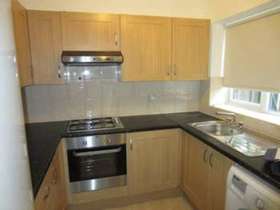 2 bedroom Flat to re...